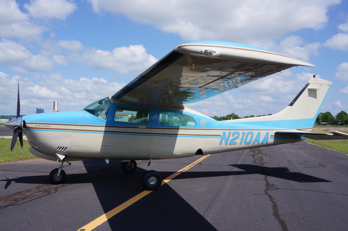 1982 Cessna T210N Photo 5