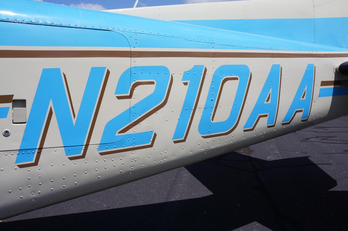 1982 Cessna T210N Photo 5