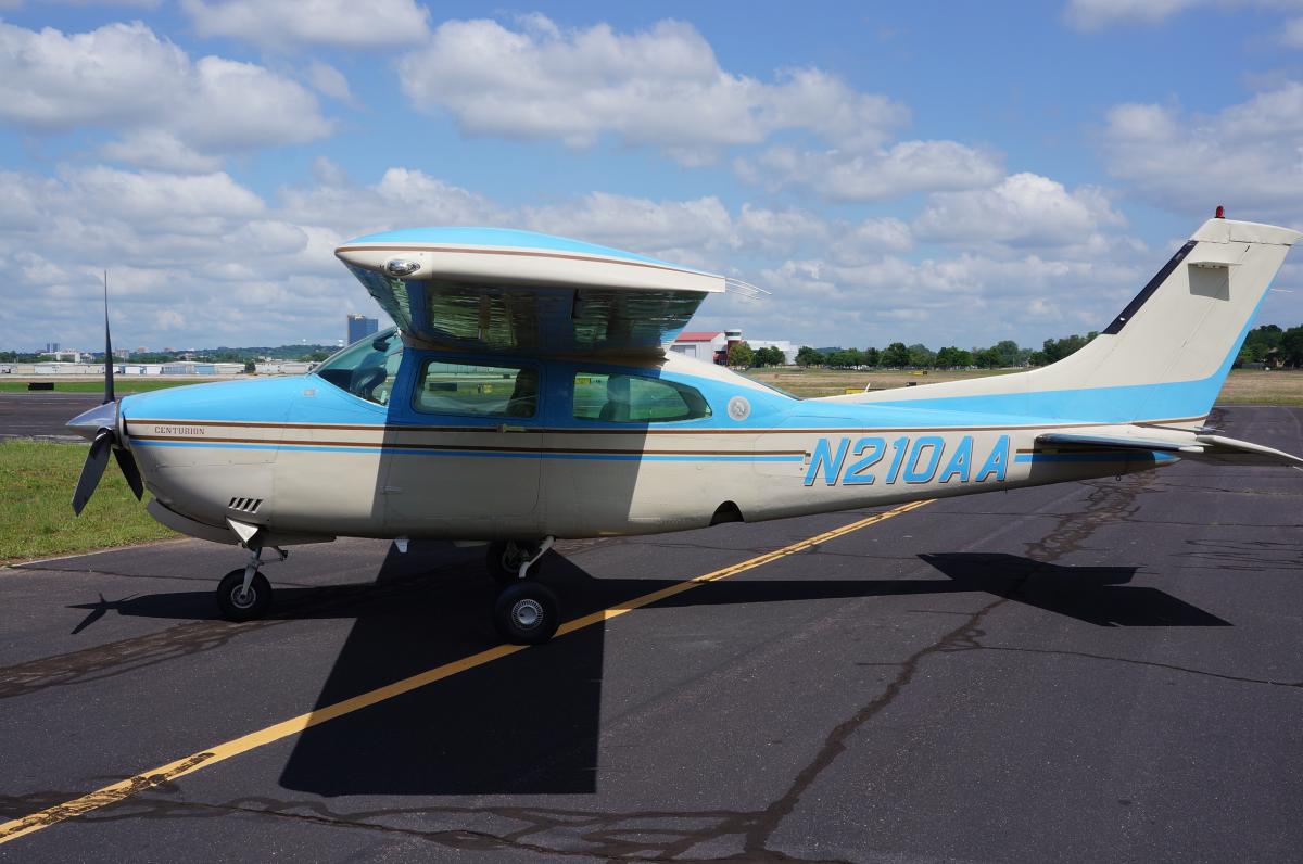 1982 Cessna T210N Photo 7