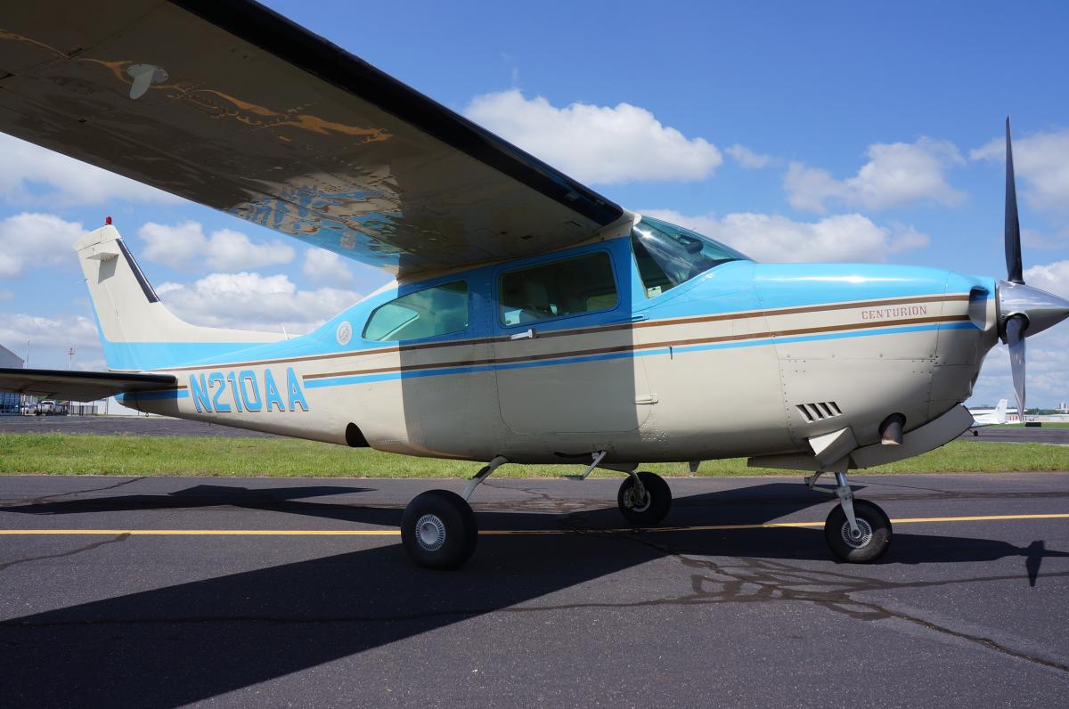 1982 Cessna T210N Photo 3