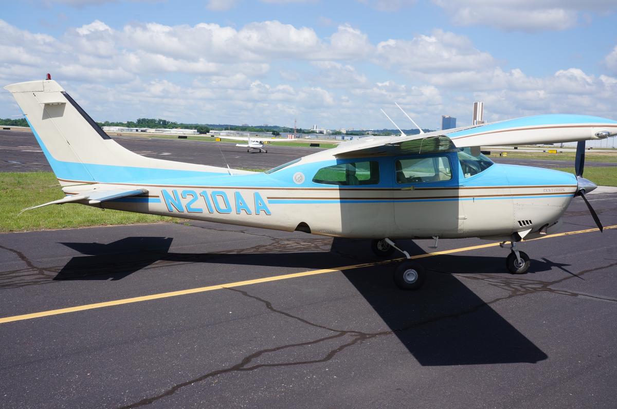 1982 Cessna T210N Photo 7