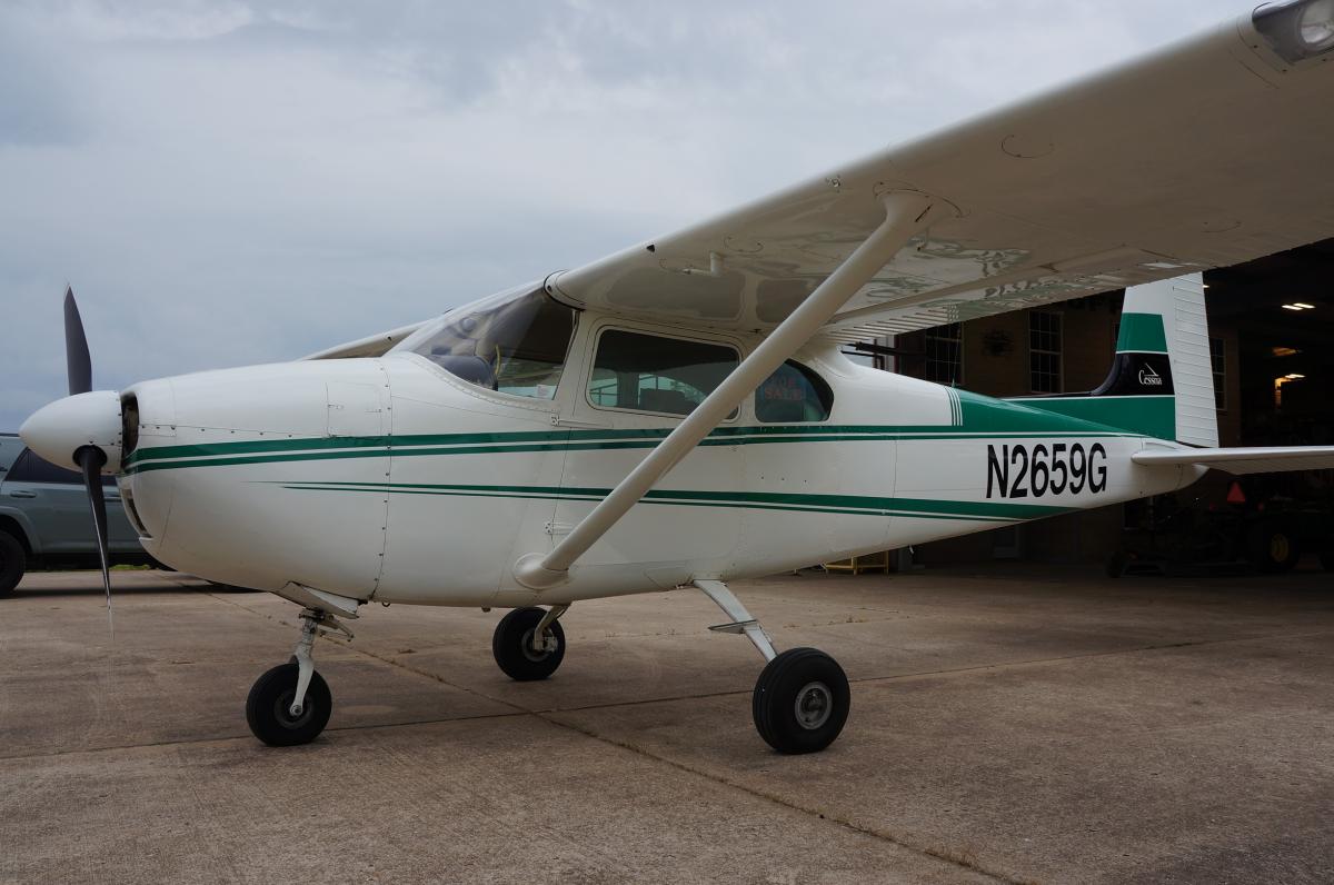 1959 Cessna 182 Skylane Photo 2