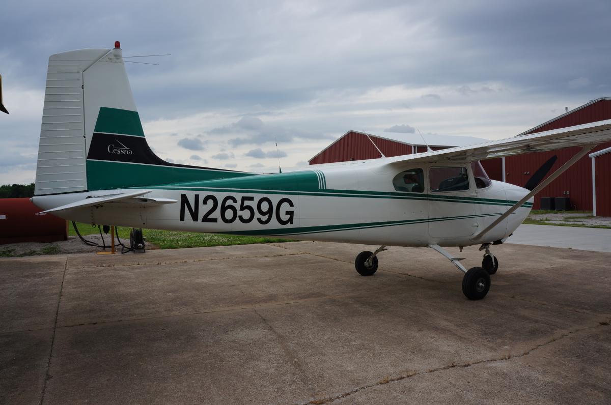 1959 Cessna 182 Skylane Photo 5