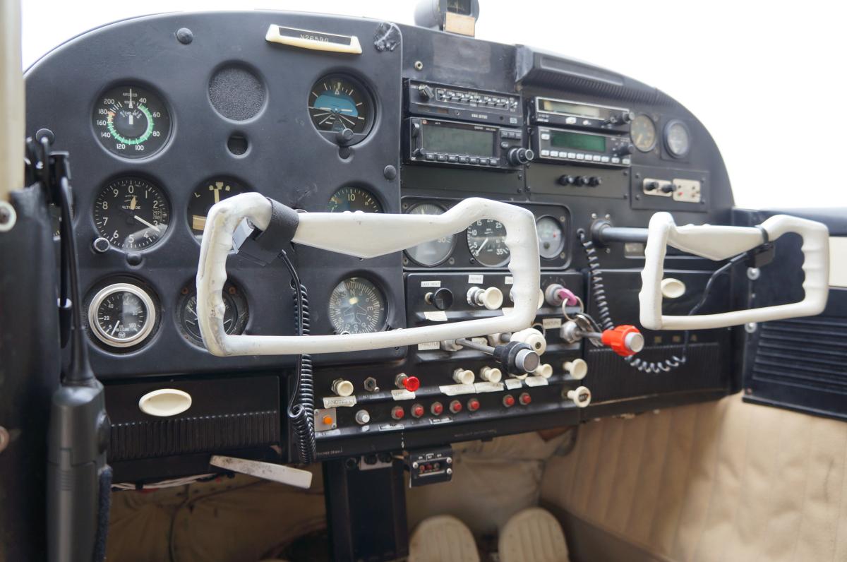 1959 Cessna 182 Skylane Photo 6