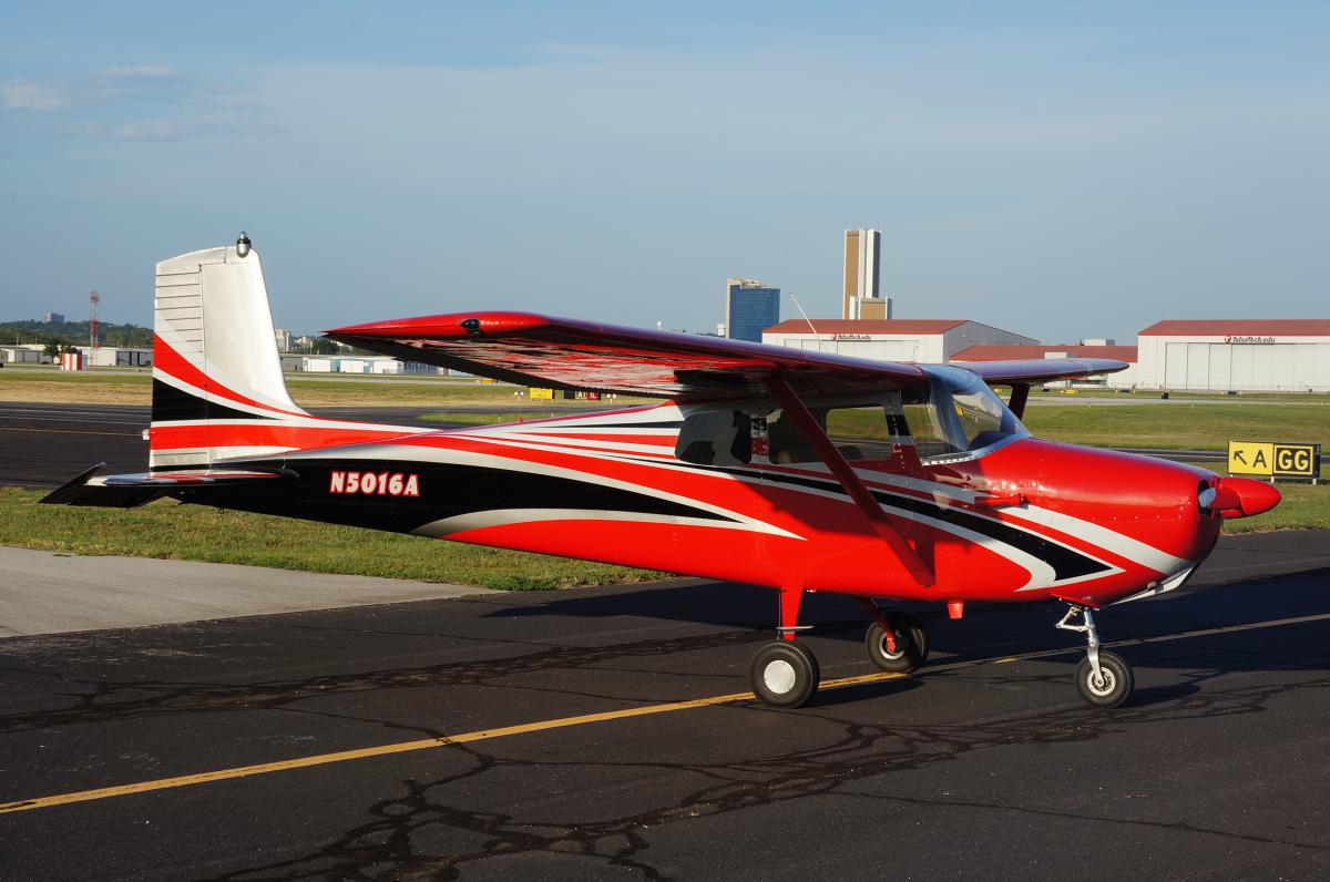 1955 Cessna 172 Skyhawk Photo 4