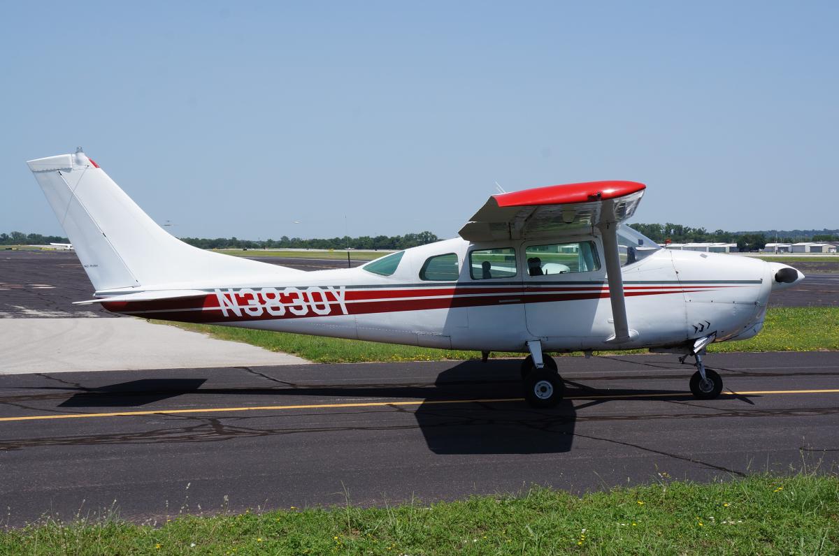 1964 Cessna 210D Photo 6