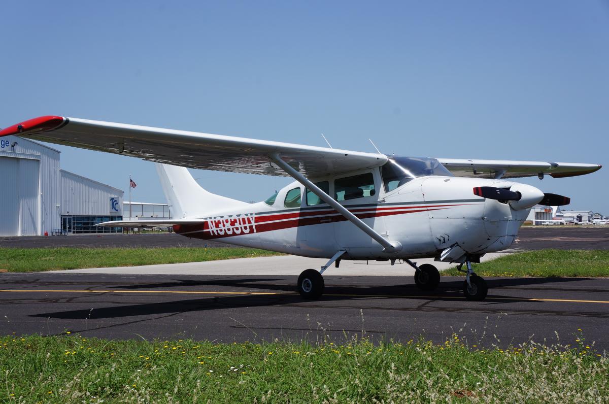 1964 Cessna 210D Photo 4