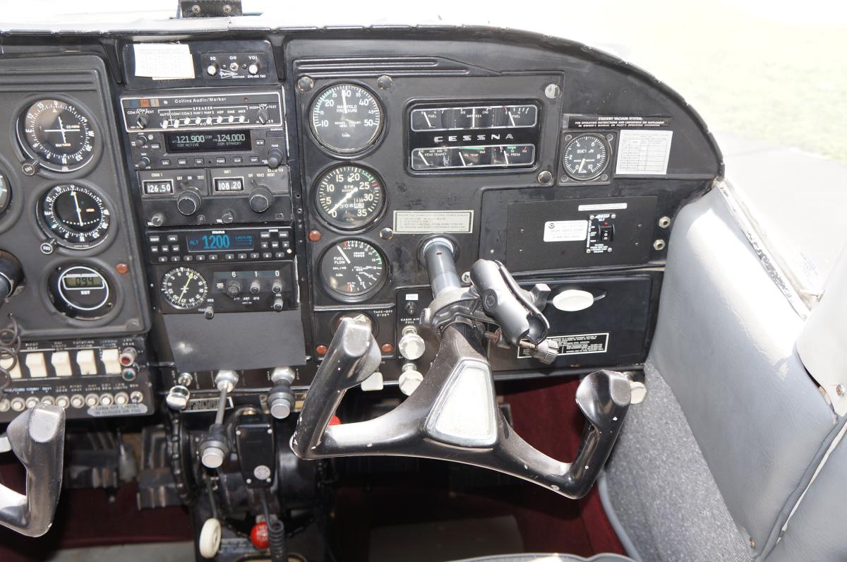 1964 Cessna 210D Photo 7