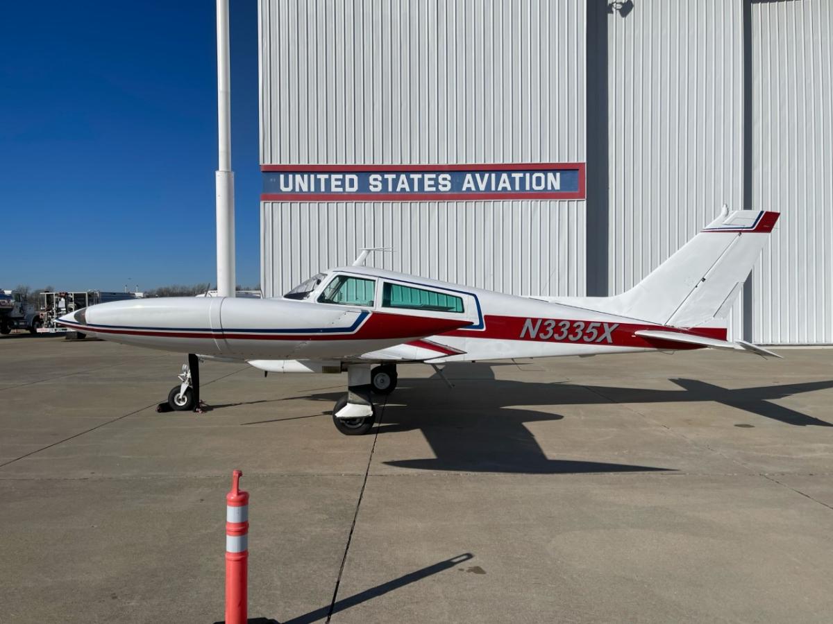 1967 Cessna 310L Photo 3