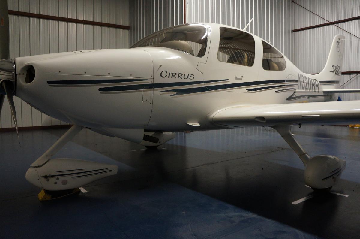 2002 Cirrus SR22 Photo 6