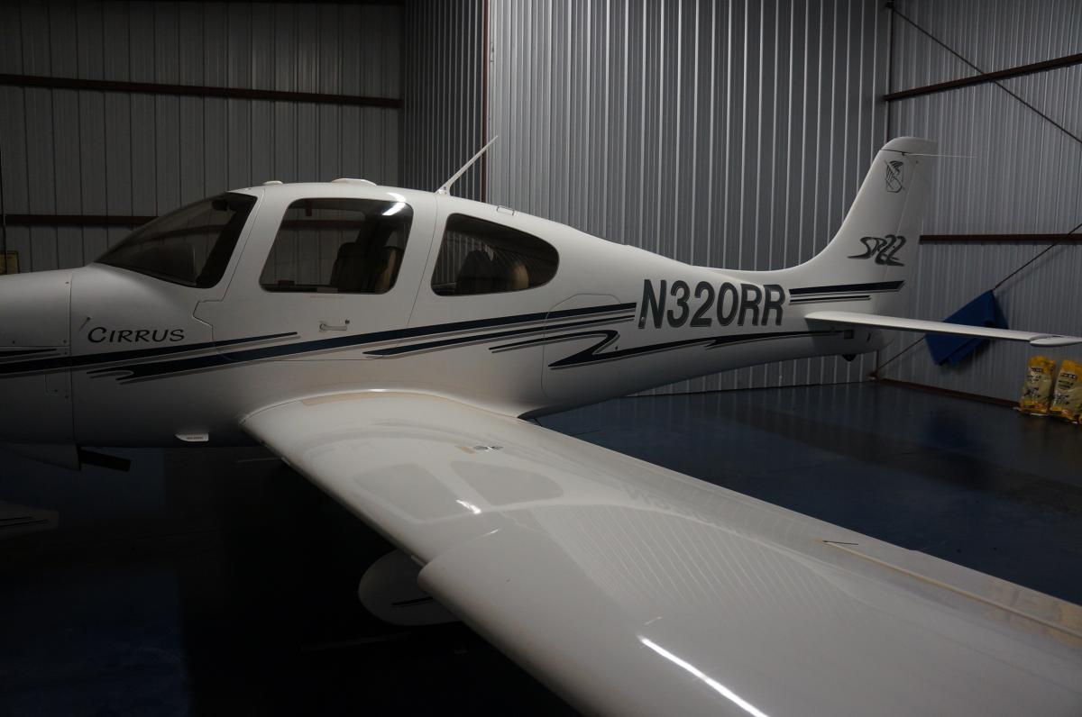 2002 Cirrus SR22 Photo 3