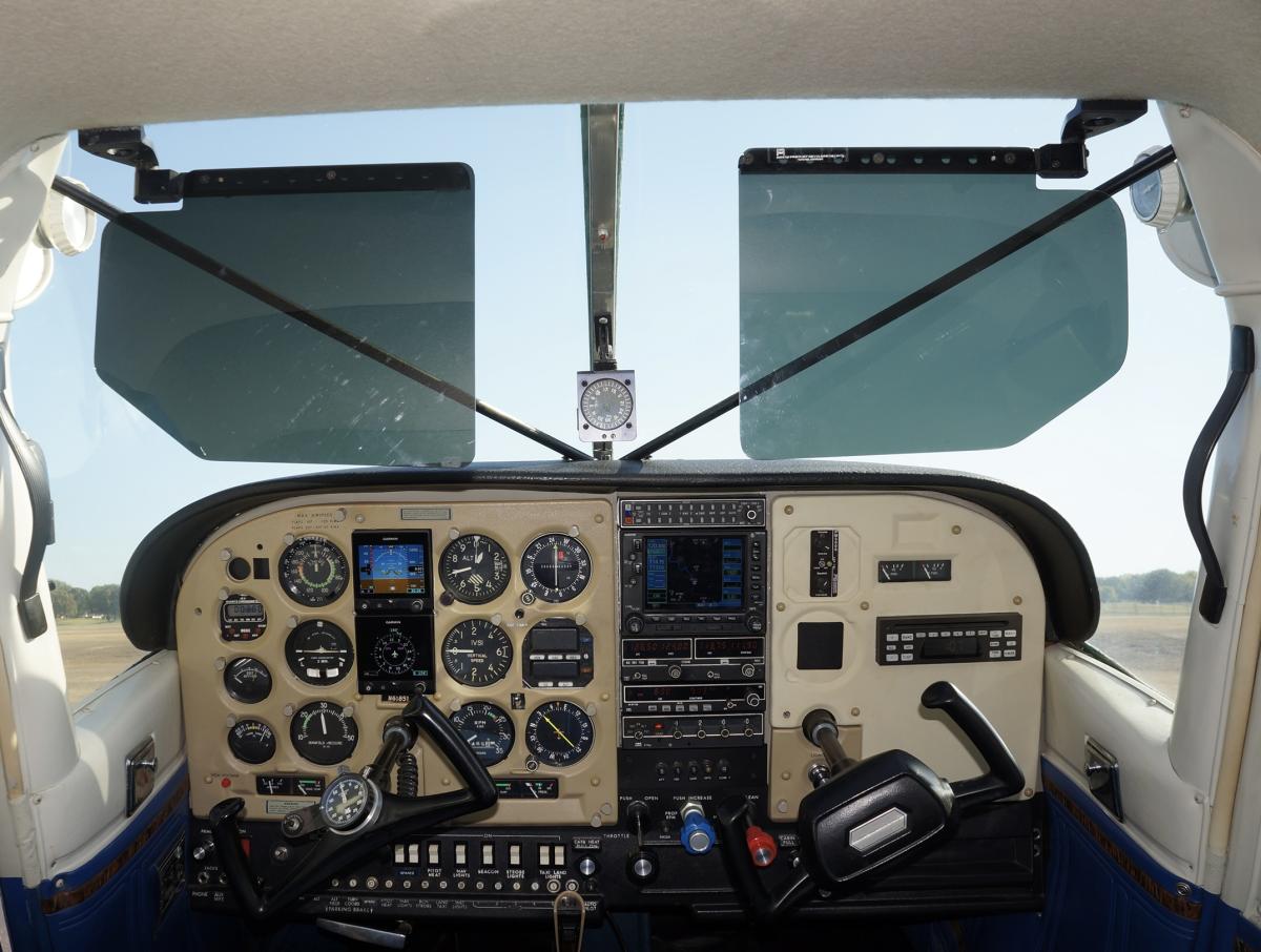 1977 Cessna 180 Photo 2