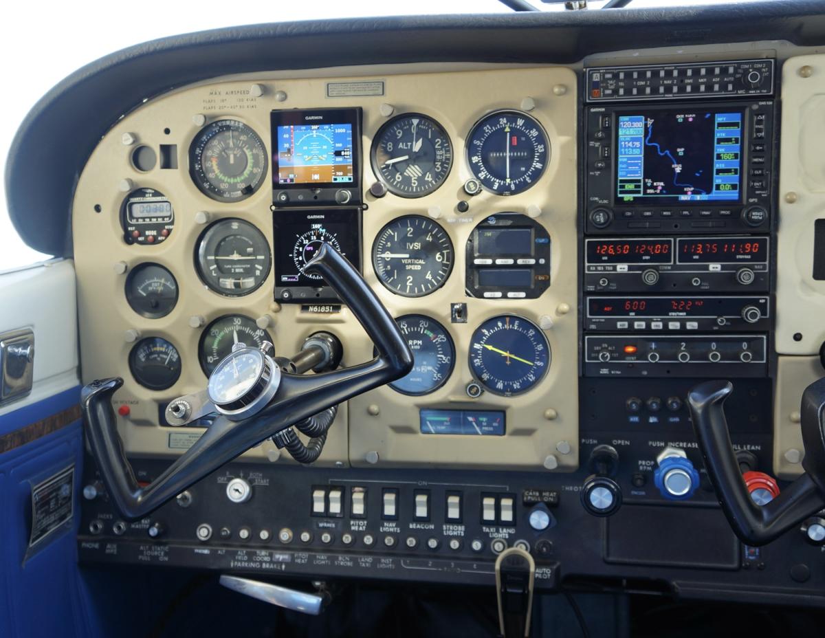 1977 Cessna 180 Photo 4