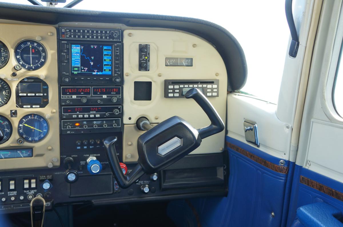 1977 Cessna 180 Photo 5