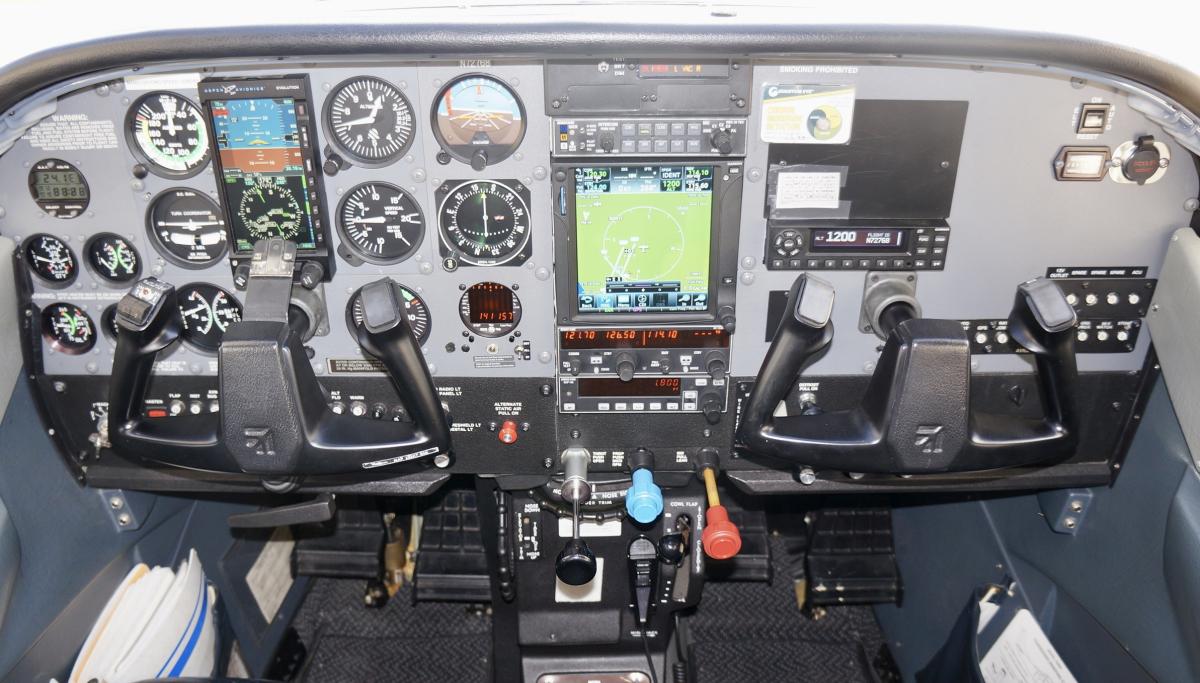 2001 Cessna Turbo 206H Stationair Photo 3