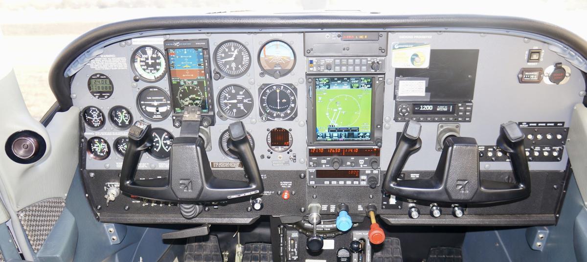 2001 Cessna Turbo 206H Stationair Photo 3