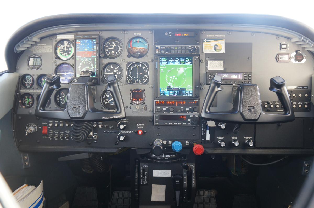 2001 Cessna Turbo 206H Stationair Photo 6