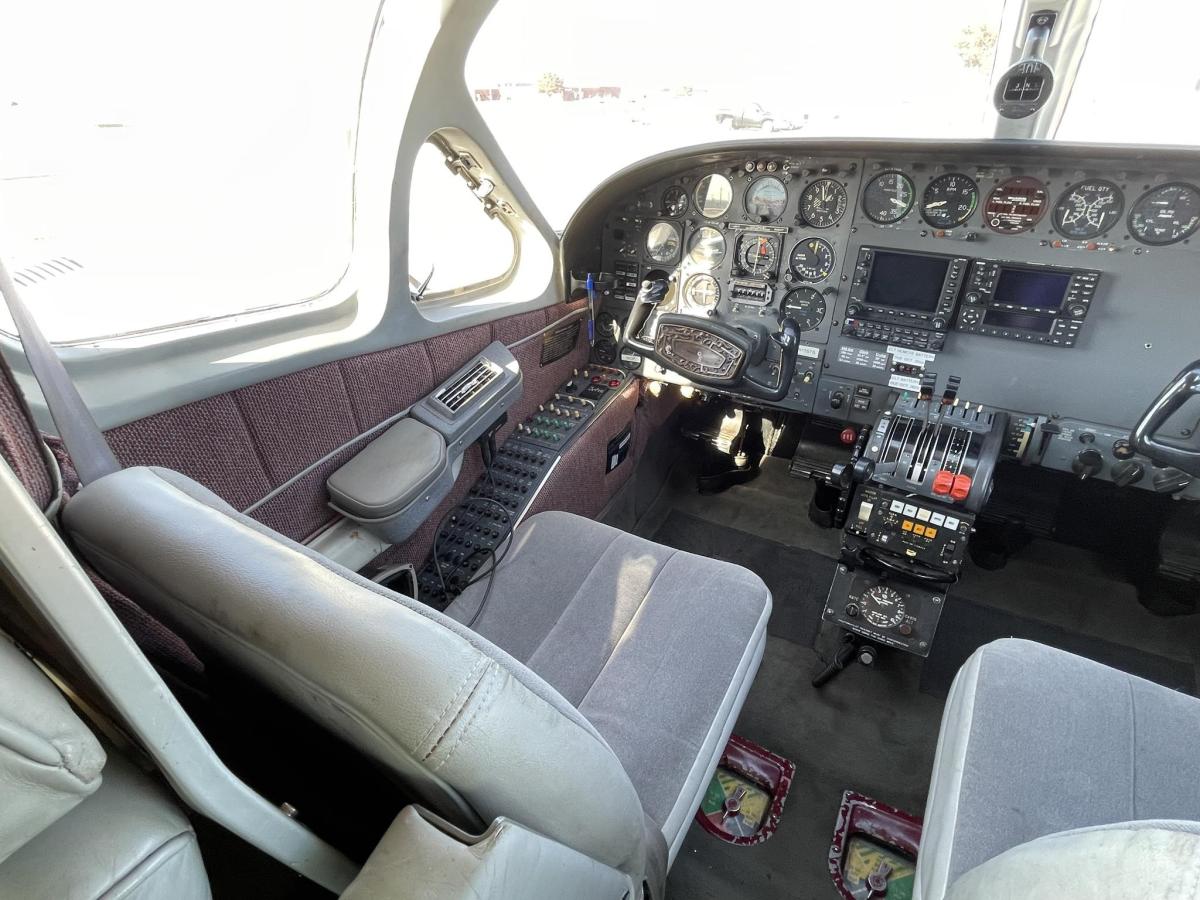 1974 Cessna 421B Photo 3