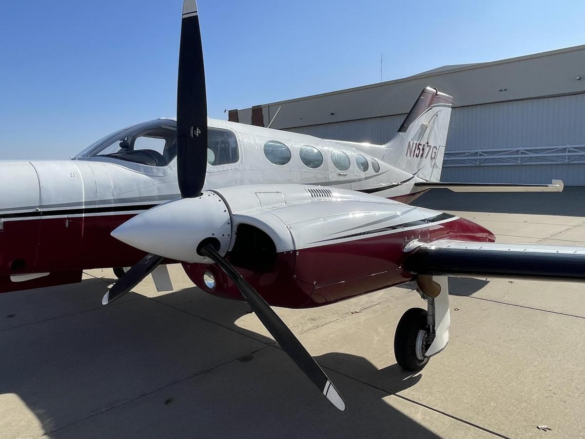 1974 Cessna 421B Photo 2