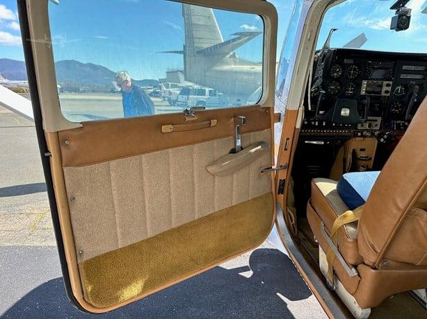 1976 CESSNA 182P SKYLANE Photo 3