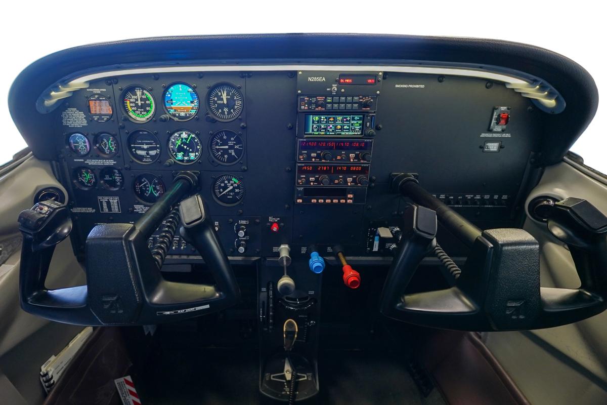 1999 CESSNA 182S Photo 4