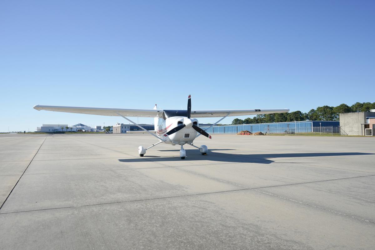 1999 CESSNA 182S Photo 4