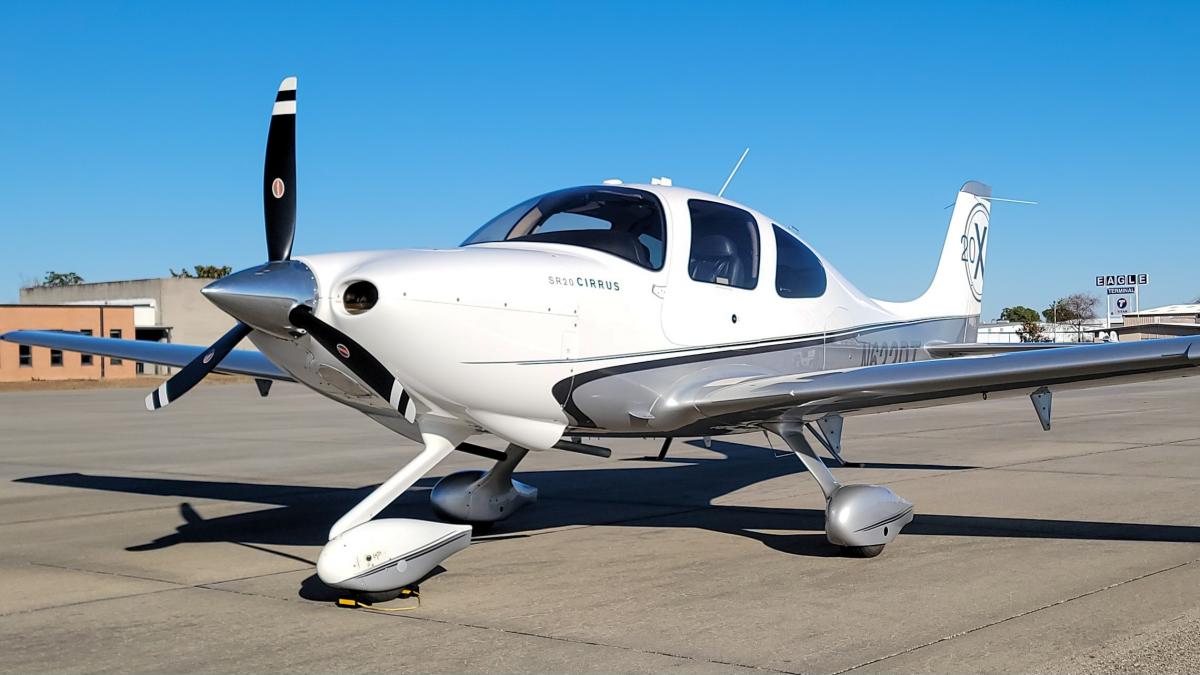 2010 CIRRUS SR20 G3 Photo 4