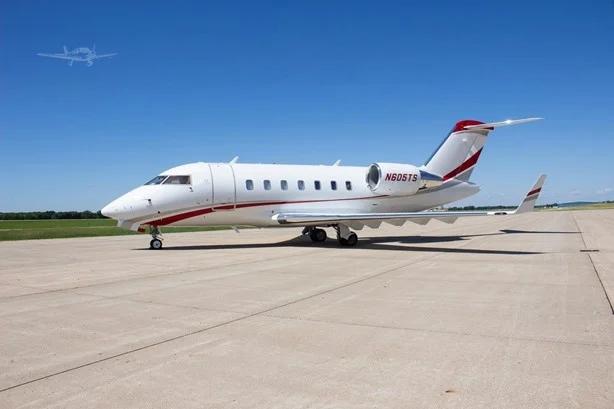 2007 BOMBARDIER CHALLENGER 605 Photo 2