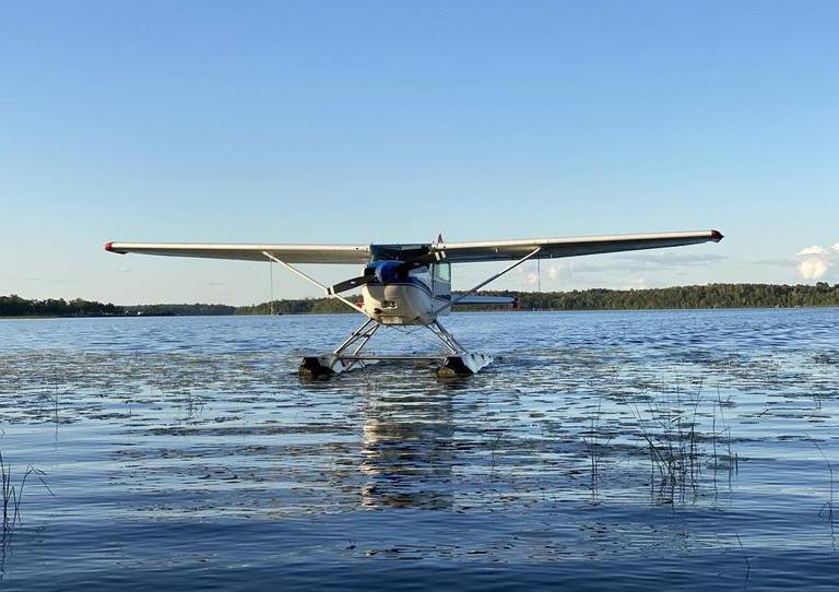 1977 Cessna 172XP Photo 2