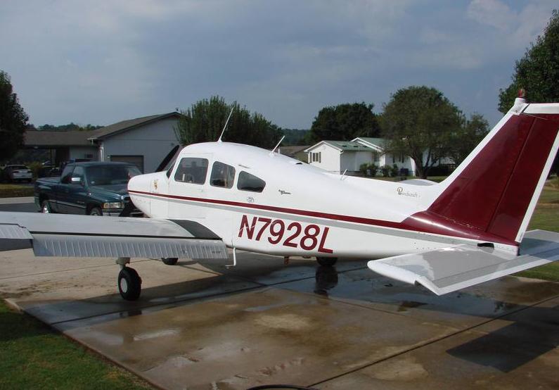 1966 Beechcraft Musketeer Super 3 Photo 3