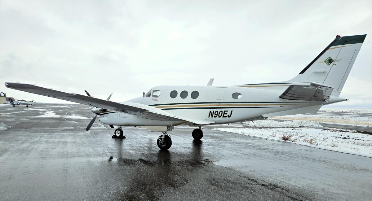 1992 King Air C90B Photo 4