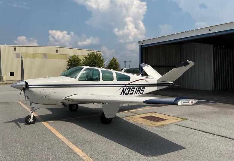 1966 Beech V35 Bonanza Photo 2