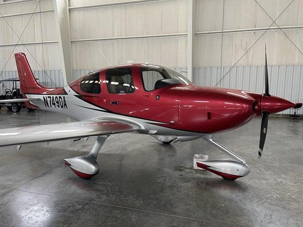 2022 CIRRUS SR20-G6 Photo 2