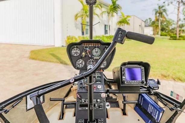 2008 ROBINSON R44 RAVEN II Photo 3