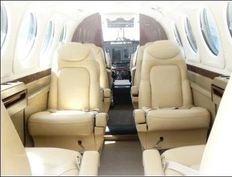 2005 BEECHCRAFT KING AIR B200 Photo 4