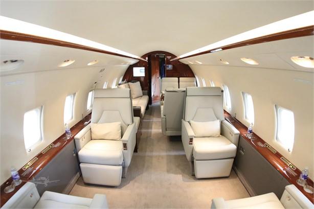 2007 BOMBARDIER CHALLENGER 604 Photo 3