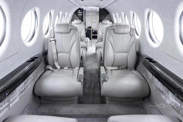 2022 BEECHCRAFT KING AIR 360 Photo 3