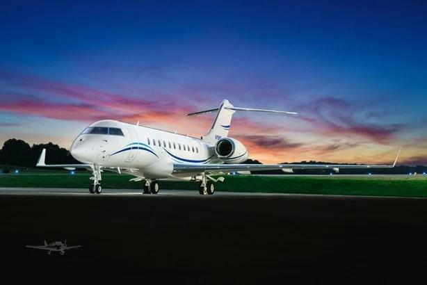 2017 BOMBARDIER GLOBAL 5000 Photo 2