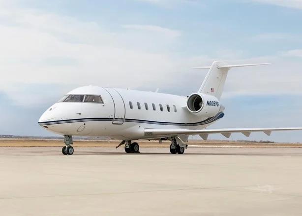 2012 BOMBARDIER CHALLENGER 605 Photo 2