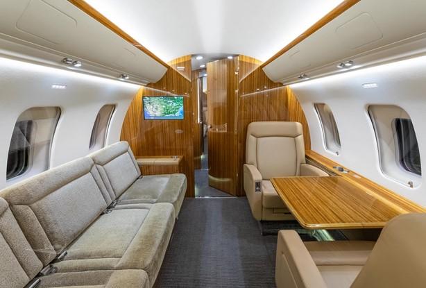 2012 BOMBARDIER CHALLENGER 605 Photo 4