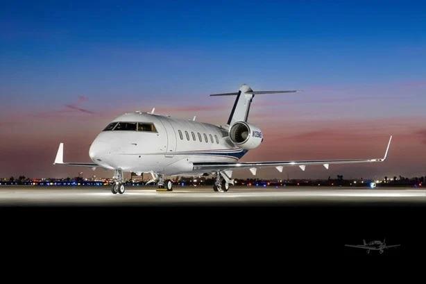 2009 BOMBARDIER CHALLENGER 605 Photo 2