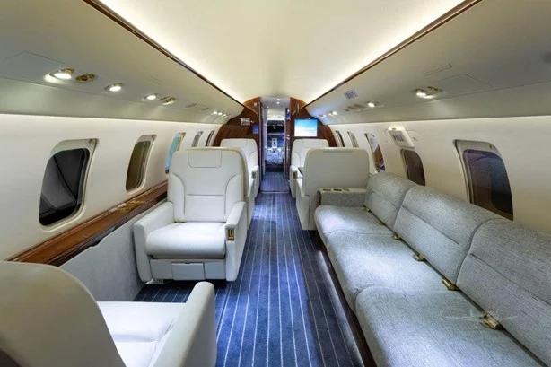 2009 BOMBARDIER CHALLENGER 605 Photo 4