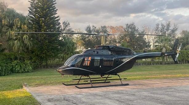 1982 BELL 206L-3 Photo 2