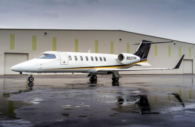 2007 Learjet 45XR Photo 2