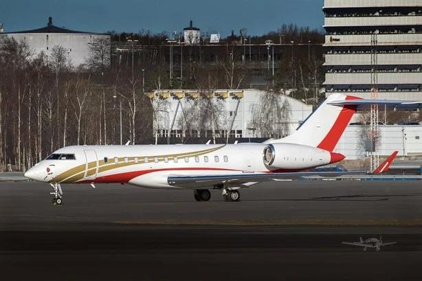 2014 BOMBARDIER GLOBAL 6000 Photo 2