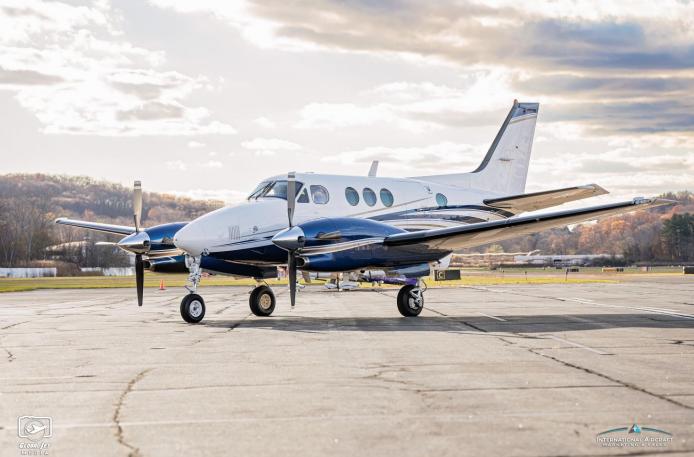 1996 Beech King Air C90SE Photo 2