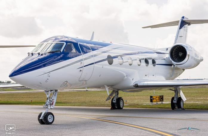 1991 Gulfstream G-IV Photo 2