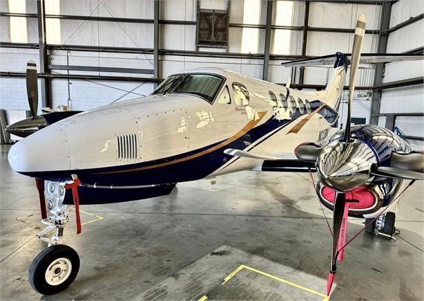 2008 BEECHCRAFT KING AIR B200GT Photo 2