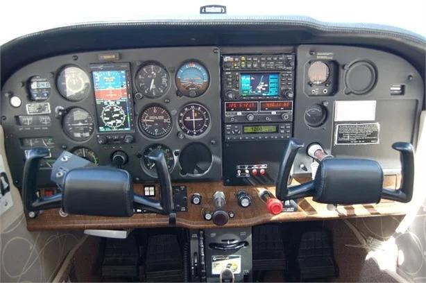 1982 CESSNA 172RG CUTLASS Photo 5