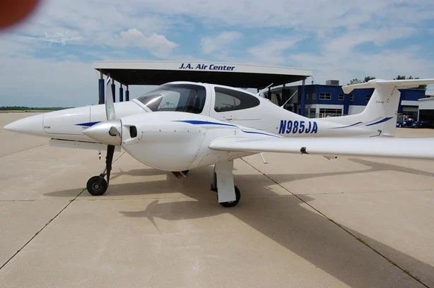 2007 DIAMOND DA42 L360 Photo 2